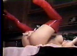 خمر شقراء وقحة، كيرا نوير يمارس الجنس أمام الكاميرا، في منزلها